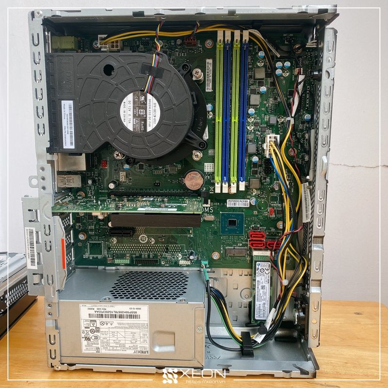 lenovo-thinkcenter-m70s-4.jpg